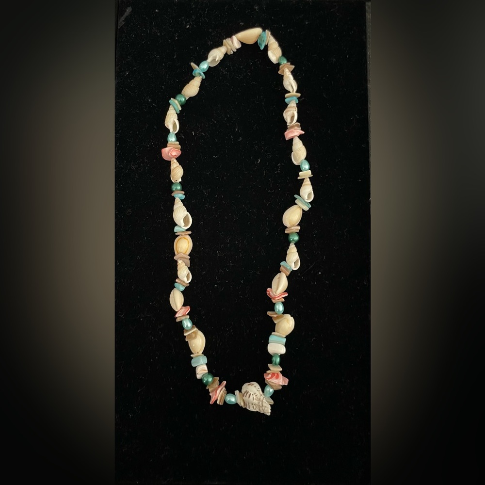 Shell necklace